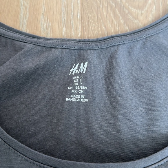 H&M Women’s Pima Cotton Scoop Neck Tank Top Gray Small Undershirt Summer Beach - Picture 2 of 7